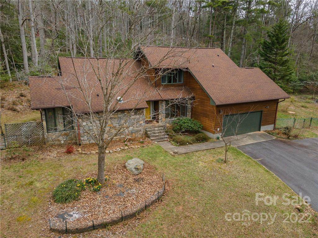 10 Holly Drive - Photo 1