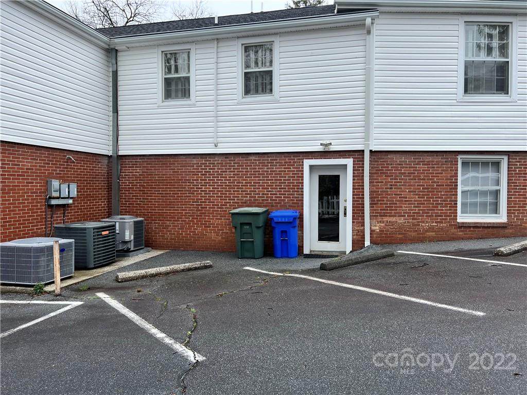 702 5th Avenue - Photo 1