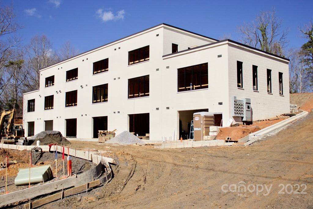 76 Glendale Avenue - Photo 1