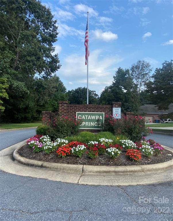 5026 Woodwinds Drive - Photo 1