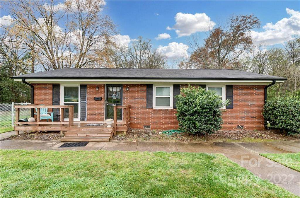 1126 Heather Lane - Photo 1