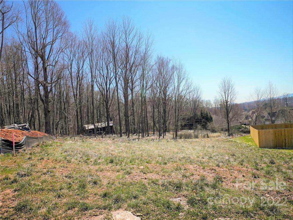 125 Meadow Breeze Road - Photo 1