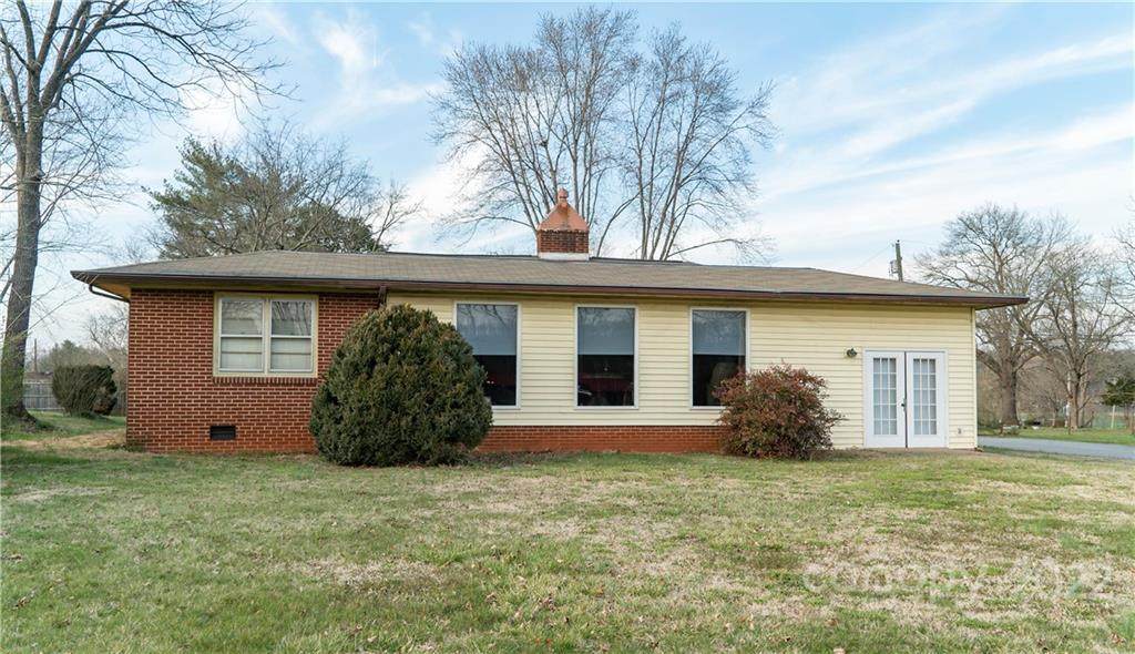 101 Air Park Drive - Photo 1