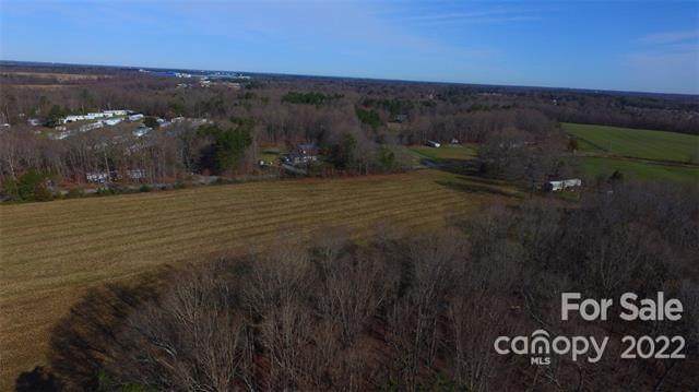 3211 Watkins Road - Photo 1