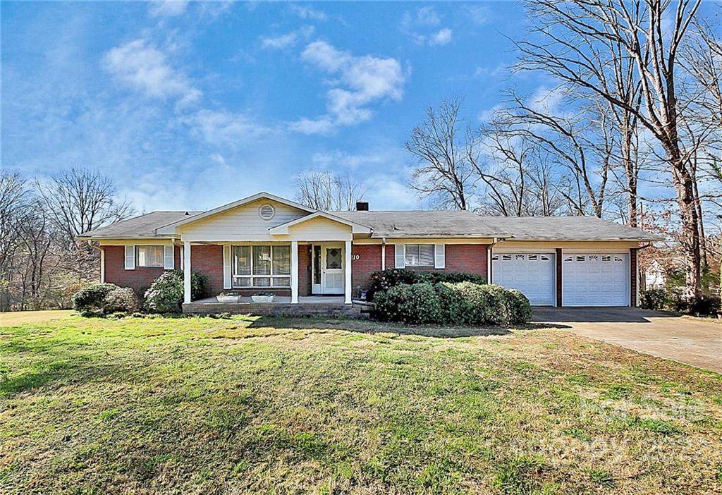 210 Central Heights Drive - Photo 1