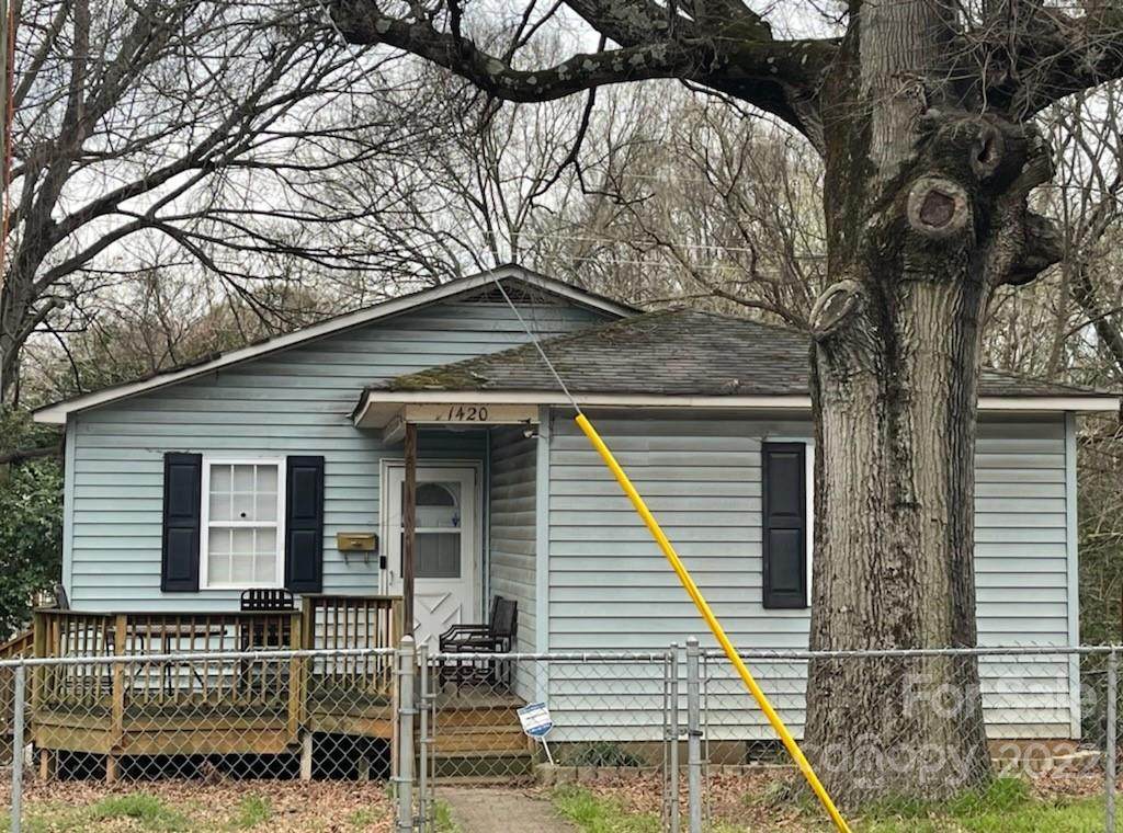 1420 Davidson Street - Photo 1