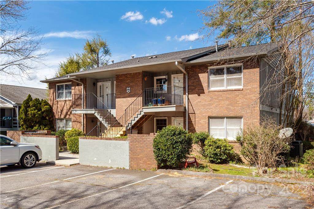 104 Meadow Park Lane - Photo 1