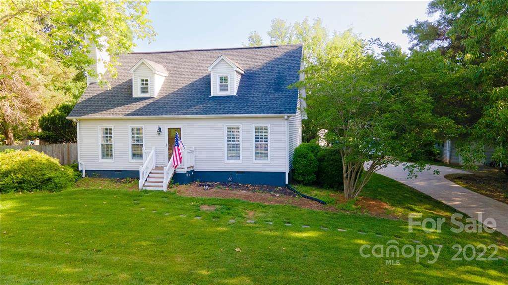 1648 Apple Tree Lane - Photo 1