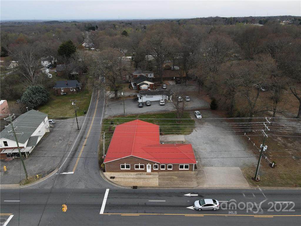 2303 Main Street - Photo 1