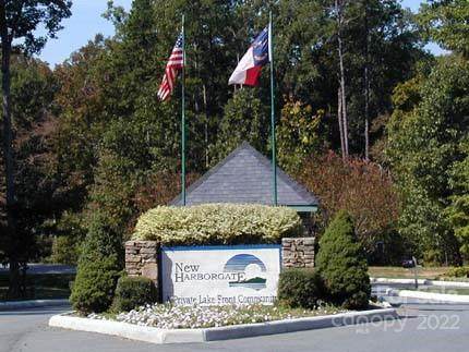 126 Potters Landing - Photo 1