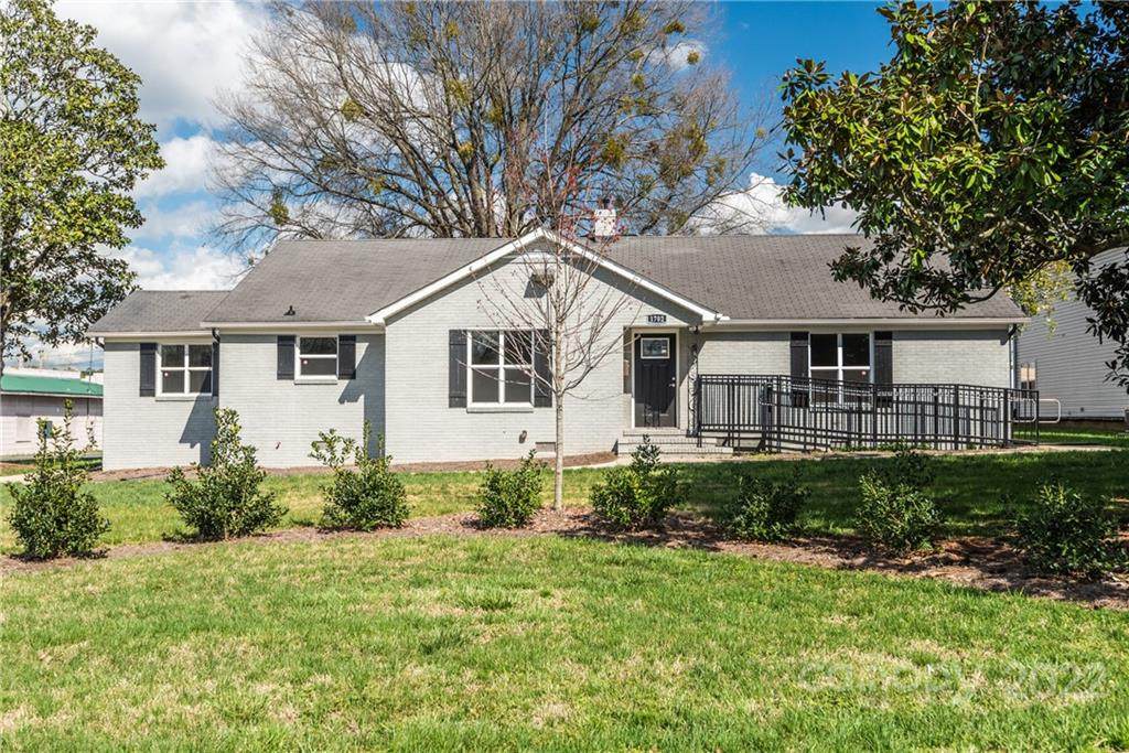 1702 Secrest Shortcut Road - Photo 1