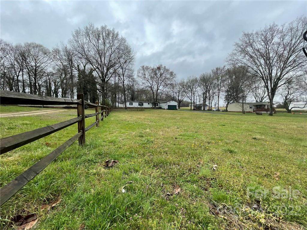 3110 Roberta Road - Photo 1