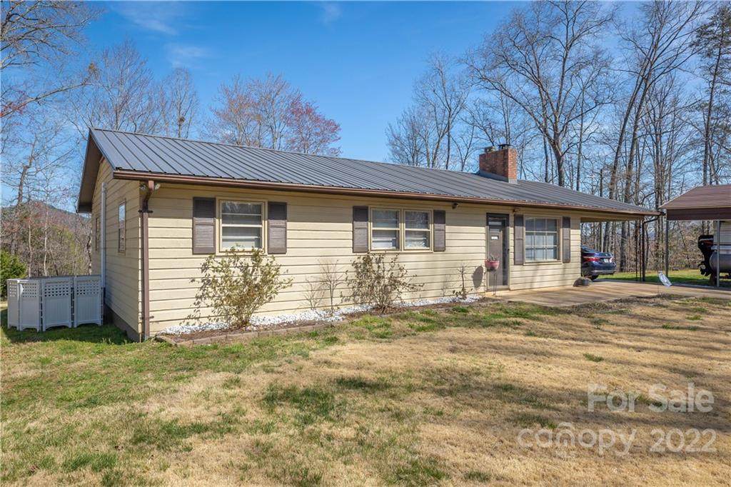 702 Ashworth Loop - Photo 1