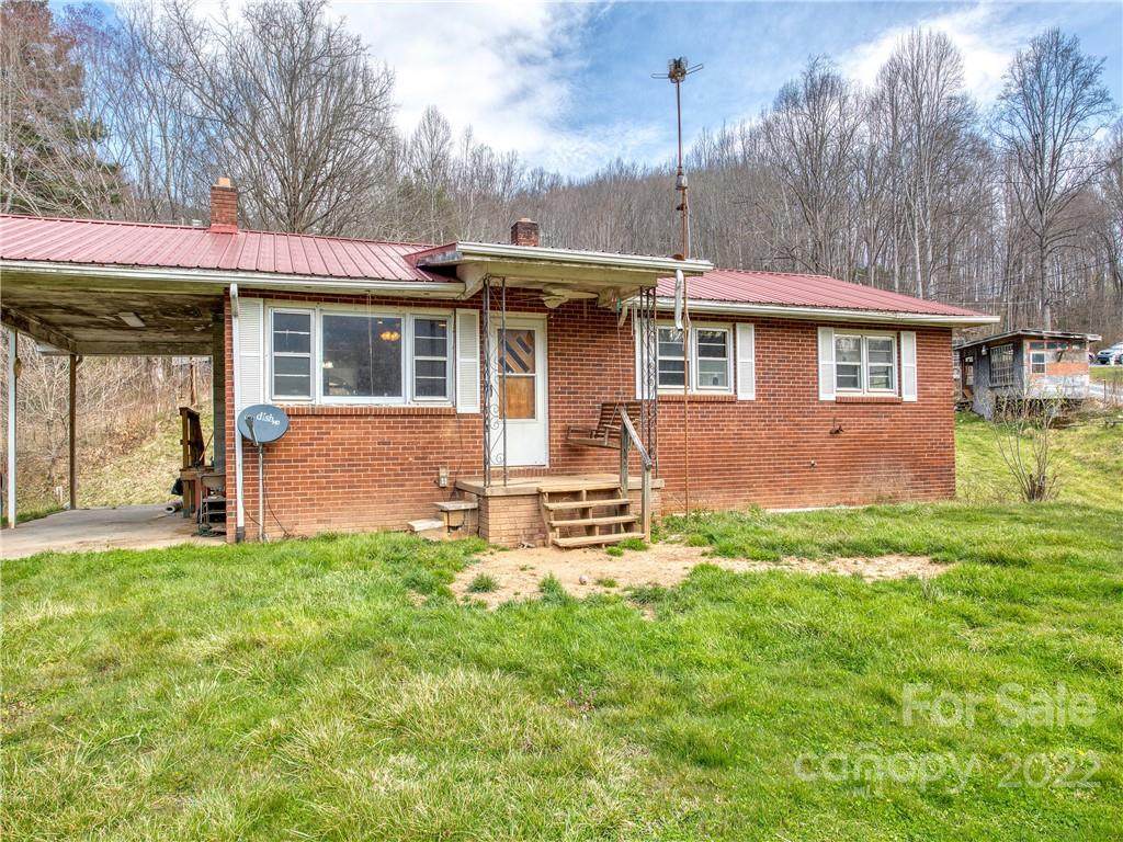 208 Balsam Ridge Road - Photo 1