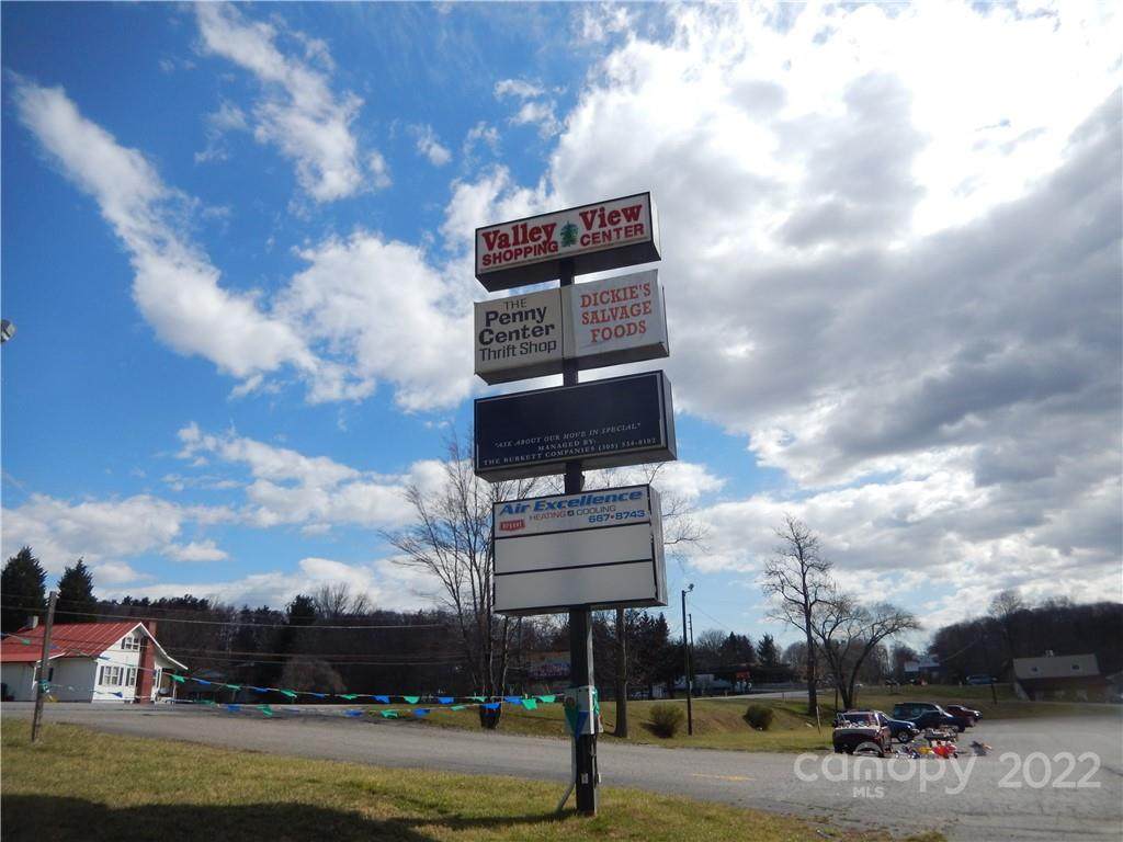 2212 Smokey Park Highway - Photo 1