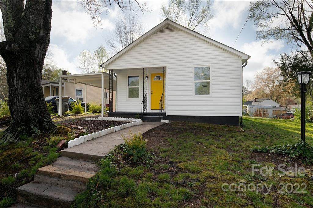 913 Circle Street - Photo 1