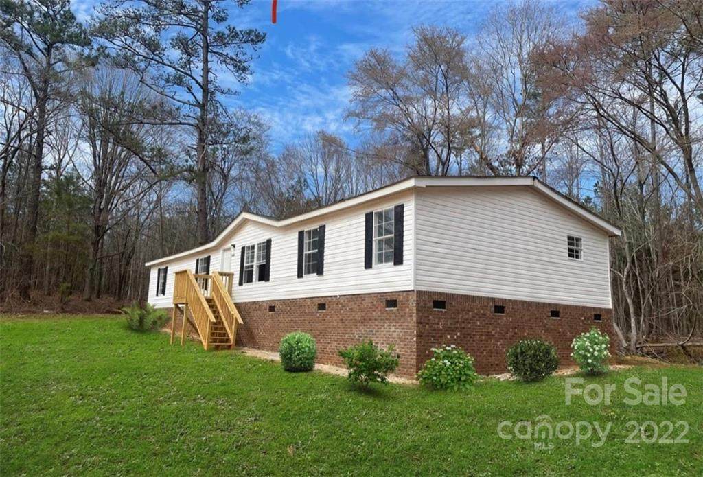 5945 Taxahaw Road - Photo 1