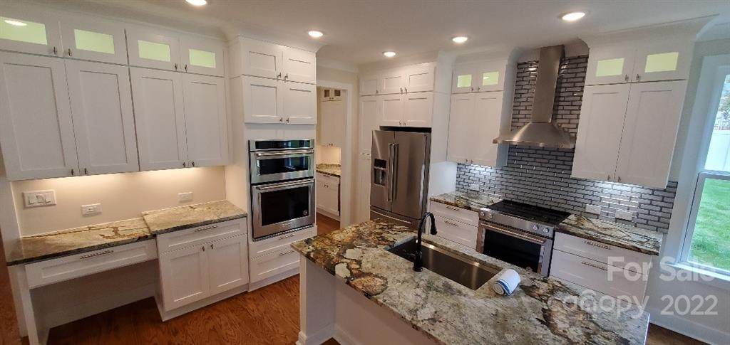 5201 Valley Stream Road - Photo 1