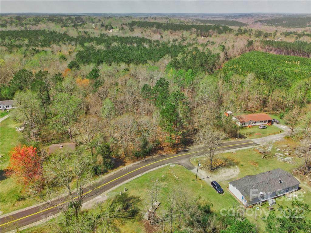 557 Arrowwood Road - Photo 1