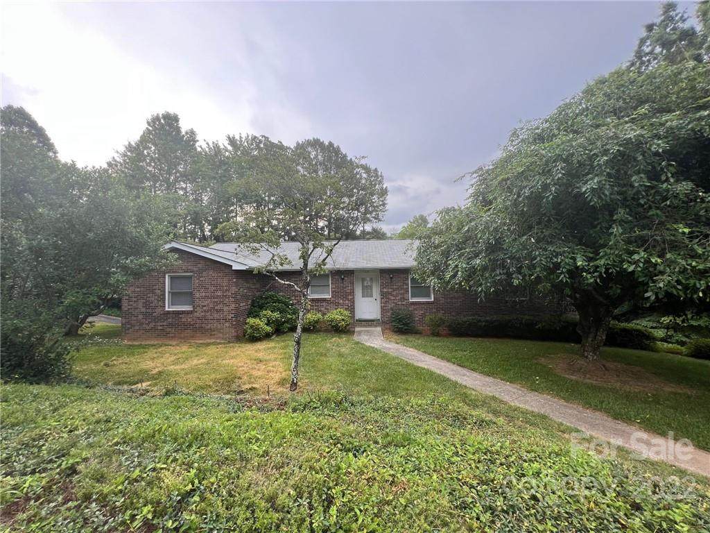 114 Falling Waters Road - Photo 1