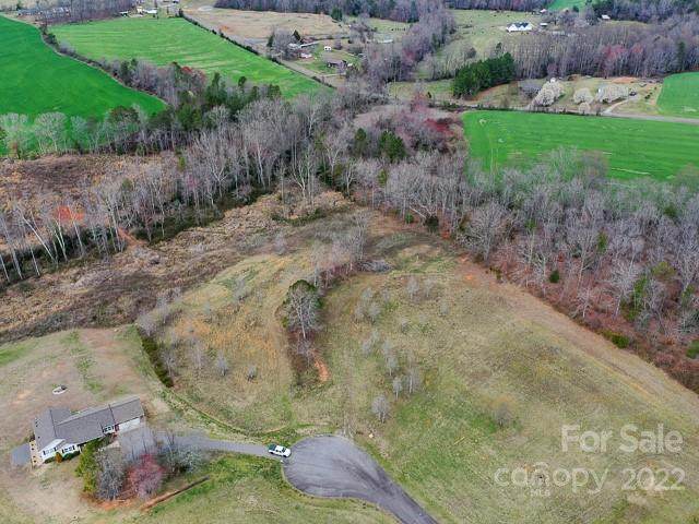 124 Vintage Woods Court - Photo 1