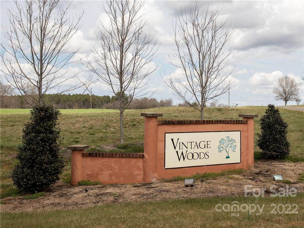 109 Vintage Woods Court - Photo 1