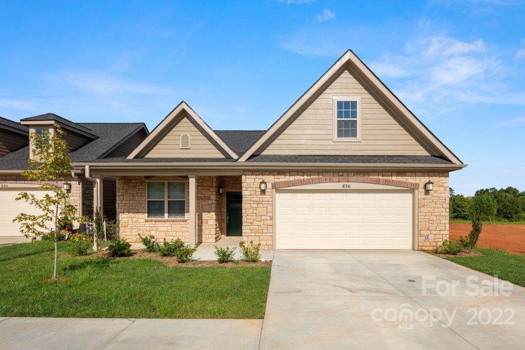 837 Wynnshire Drive - Photo 1