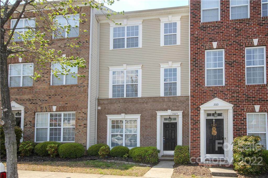 2009 Cambridge Beltway Drive - Photo 1
