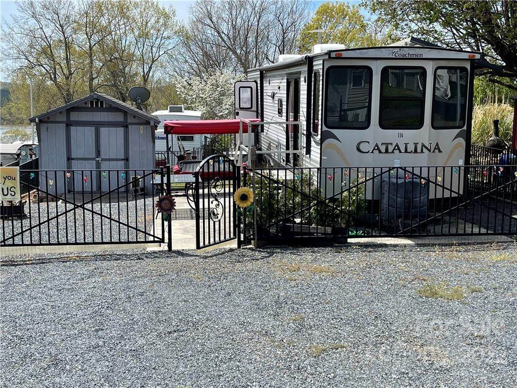 114 Scenic View Lane - Photo 1