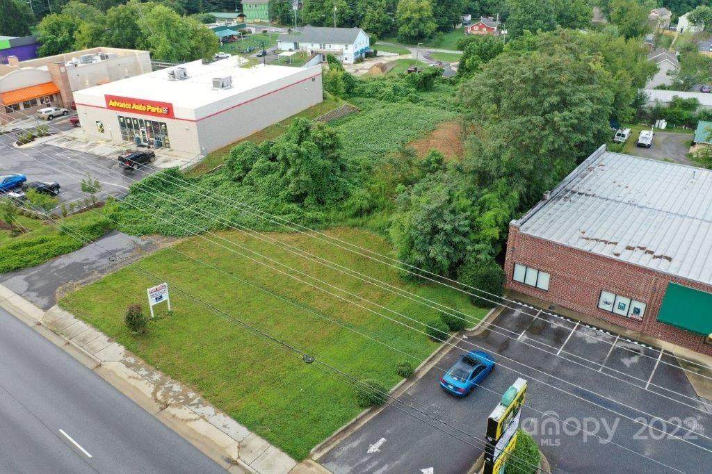 662 Hendersonville Road - Photo 1