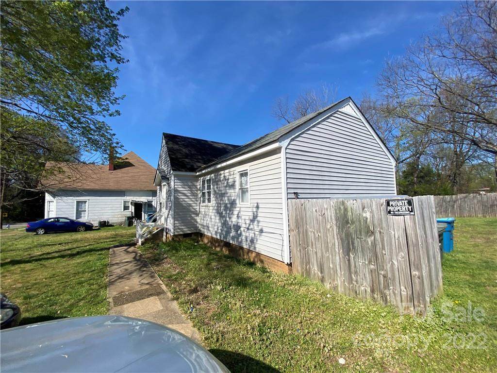 428 Lee Street - Photo 1