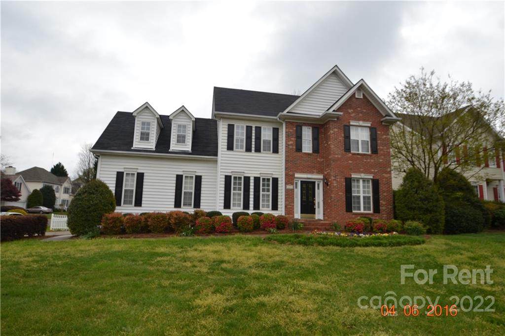 16718 Hampton Crossing Drive - Photo 1