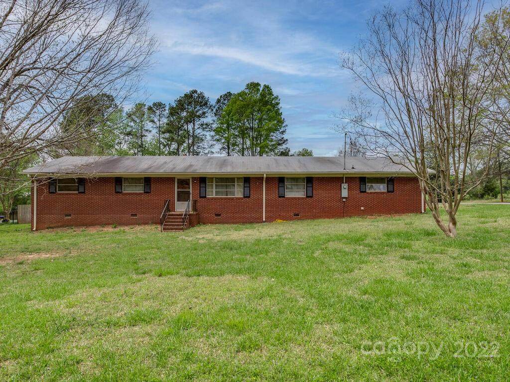 707 Providence Street - Photo 1