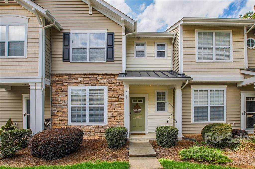 609 Dutch Elm Place - Photo 1