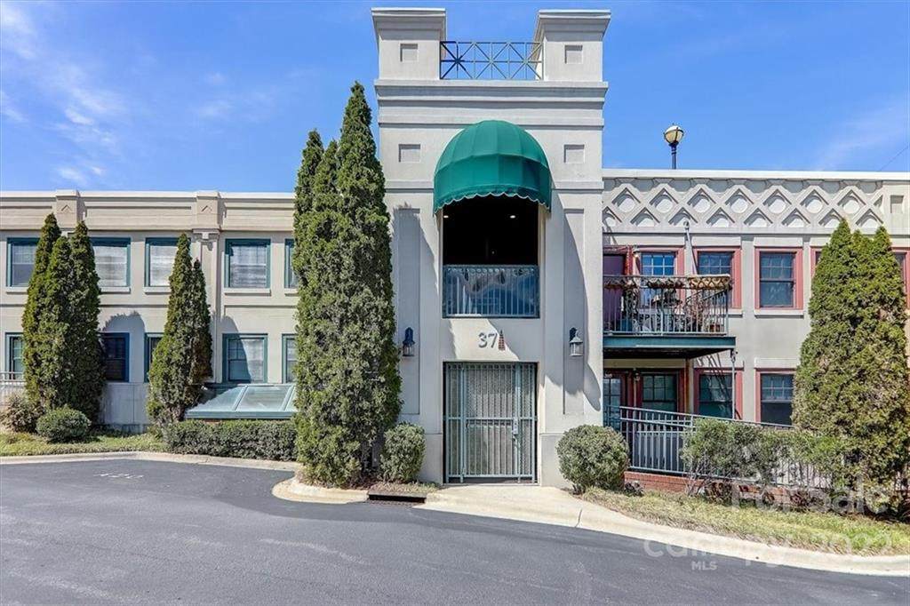 37 Hiawassee Street - Photo 1