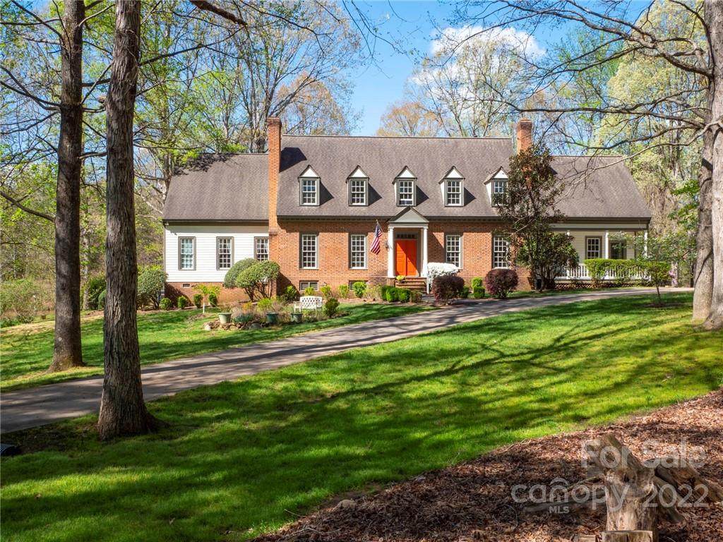 4201 Olde Roxbury Drive - Photo 1