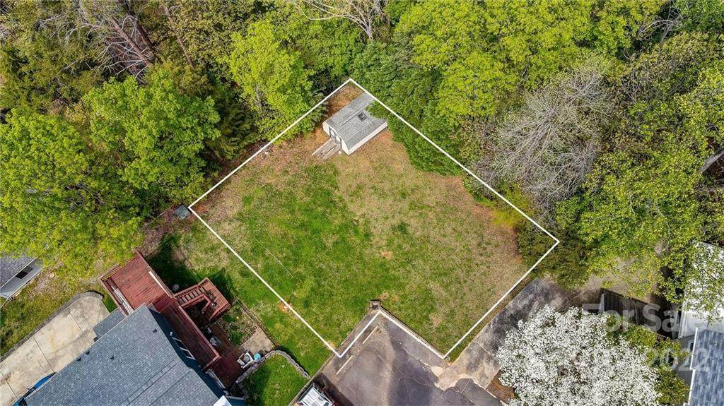 4008 Windward Drive - Photo 1
