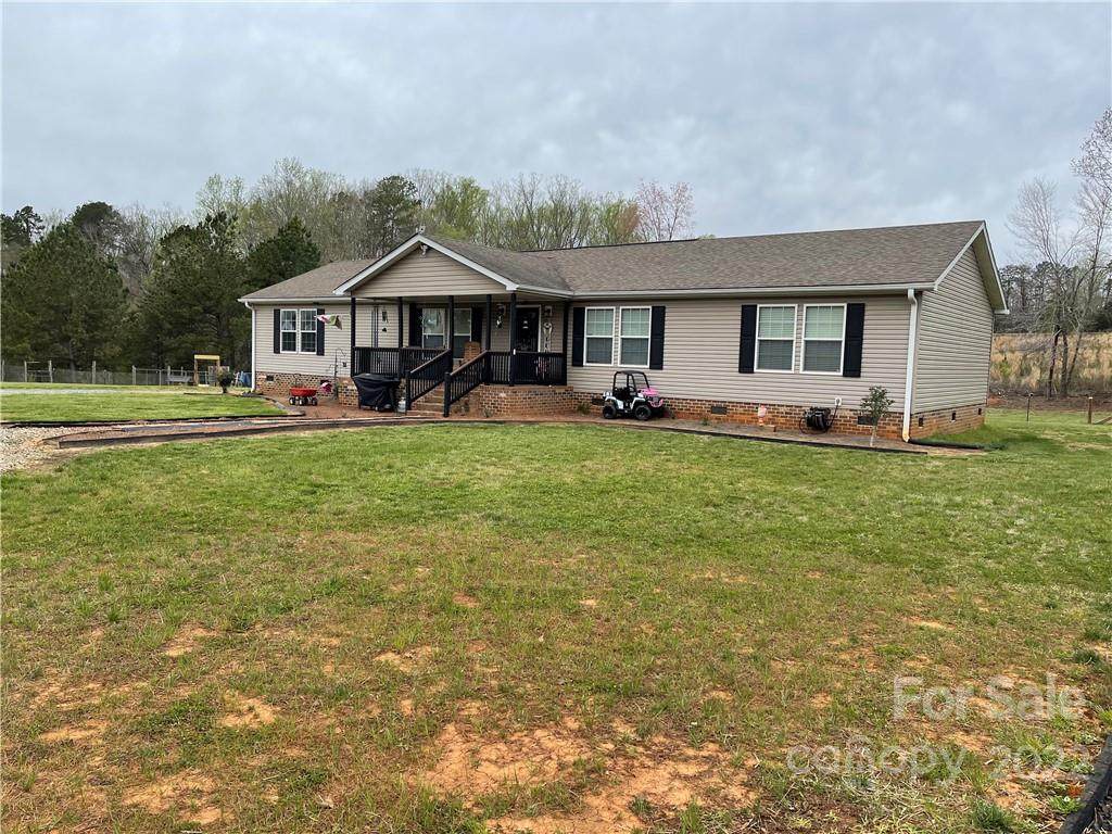 286 Bates Drive - Photo 1