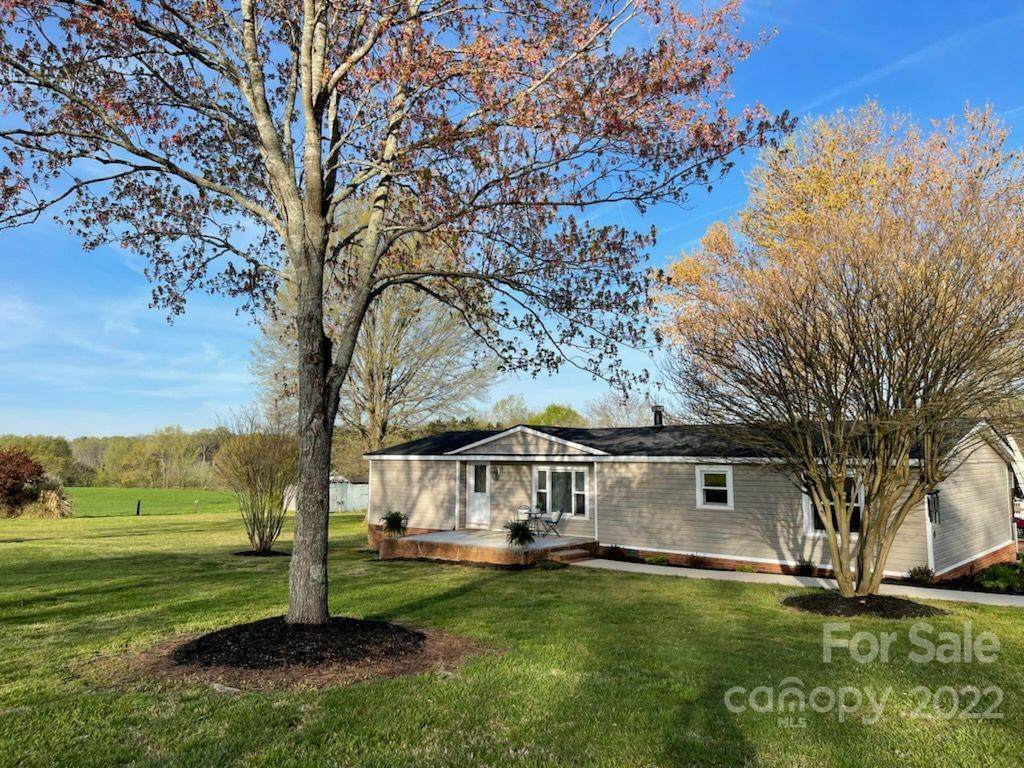 501 Birmingham Lane - Photo 1