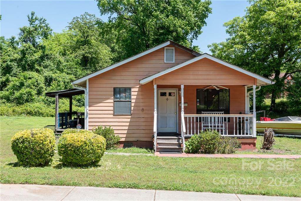 2117 Wilson Avenue - Photo 1