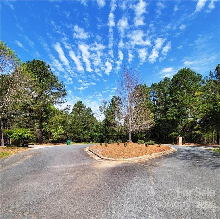 7035 High Oaks Drive - Photo 1
