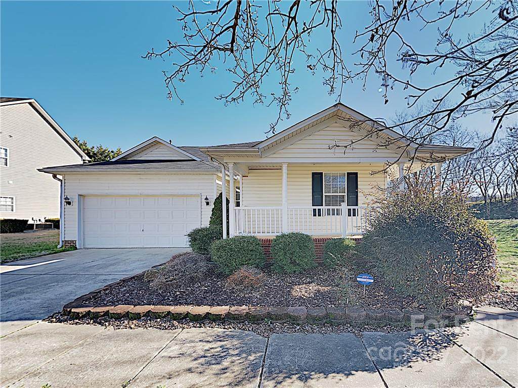 611 Dusty Lane - Photo 1