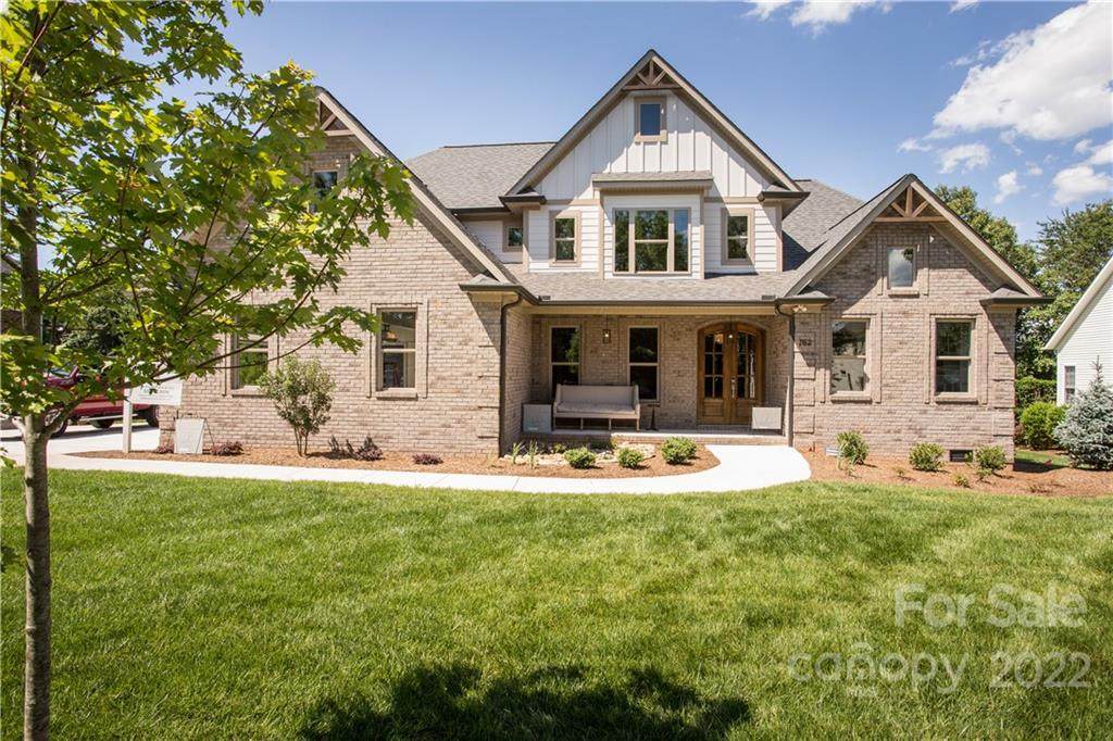 762 Players Ridge Road - Photo 1