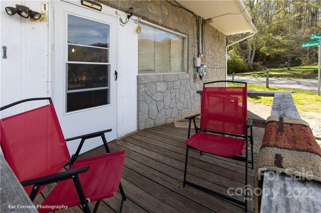1561 Henson Cove Road - Photo 1