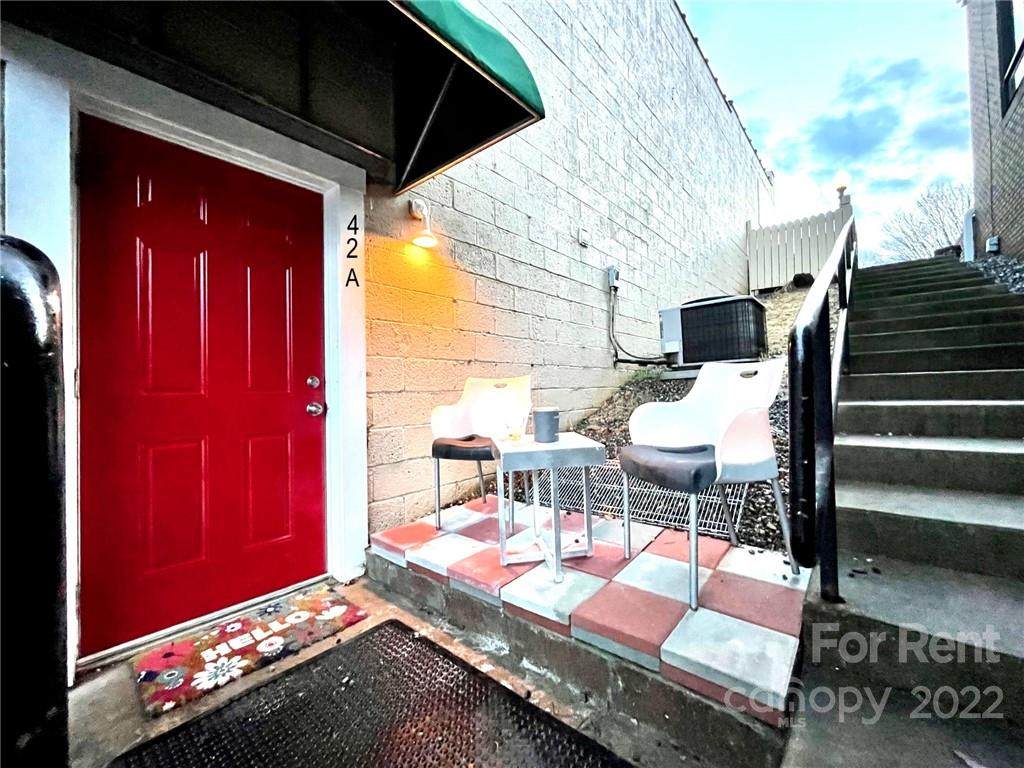 42 Main Street - Photo 1