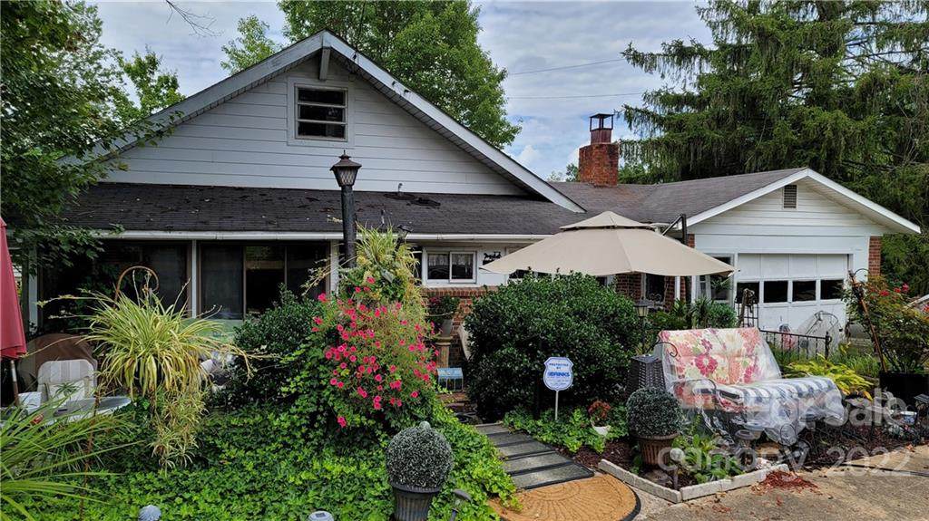 121 Edwards Road - Photo 1