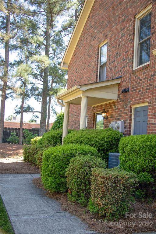 811 Jamestown Drive - Photo 1