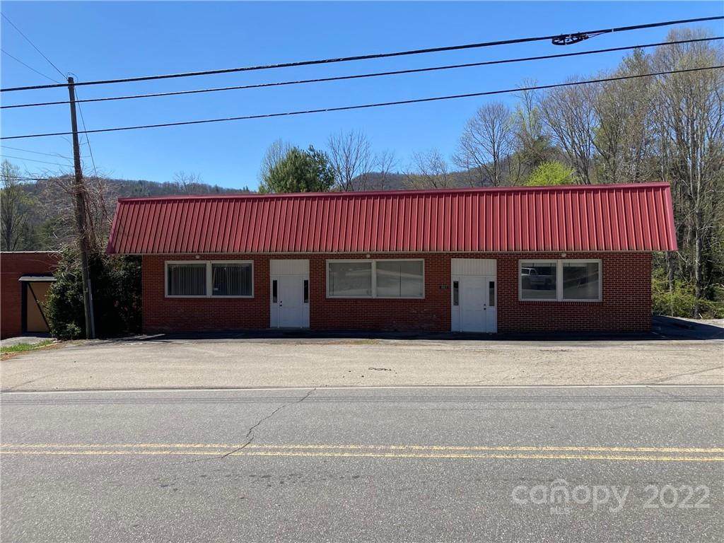 861 Greenwood Road - Photo 1