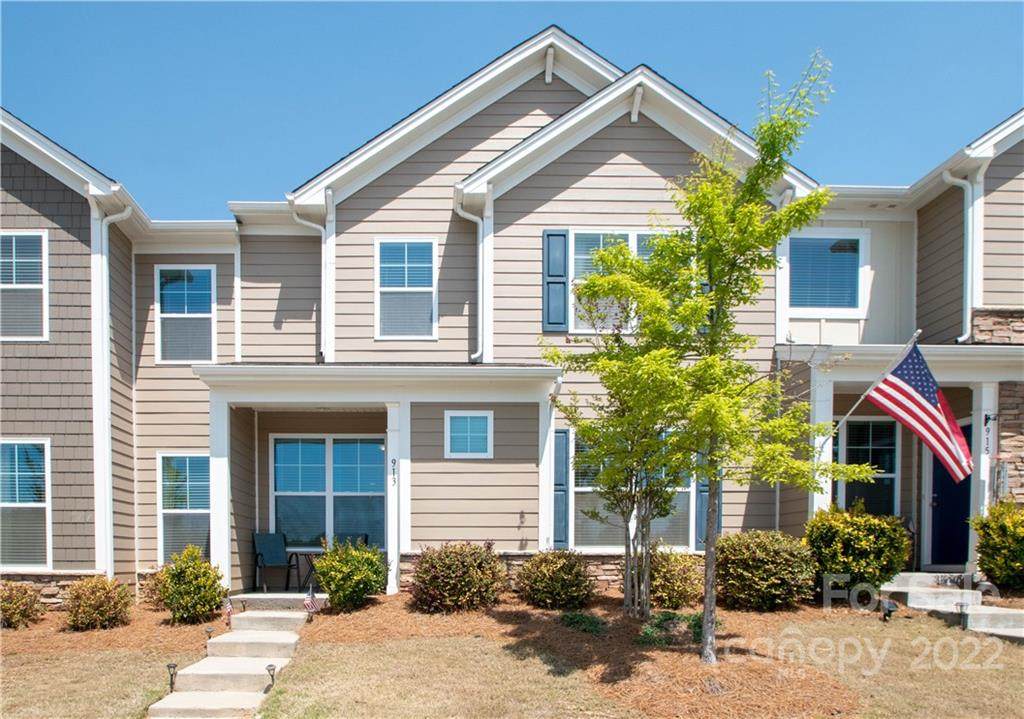 913 Pennington Drive - Photo 1