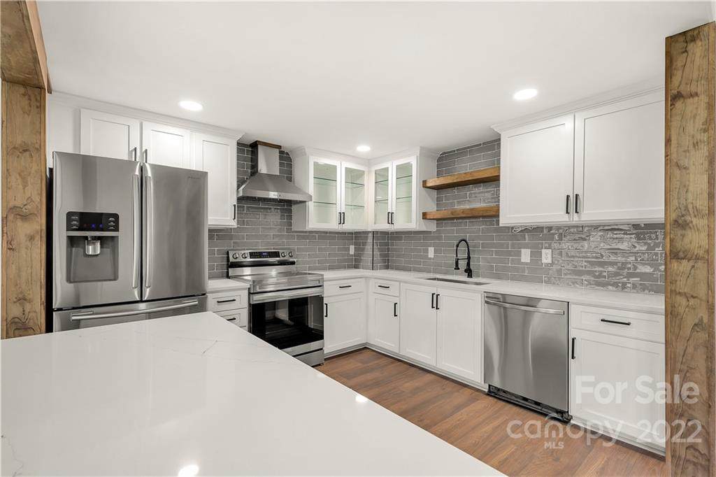 224 Riverview Terrace - Photo 1